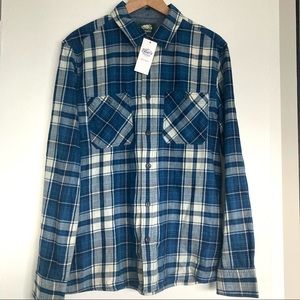 Men’s Medium Roots Button-Up LS Shirt. 🔵
